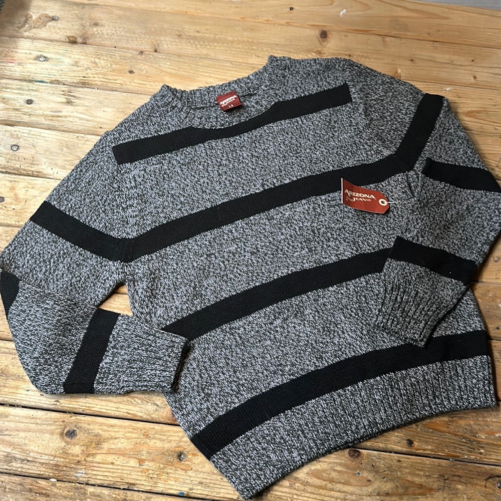 Arizona Jean Company Gray /Black Boy’s sweater Size 6